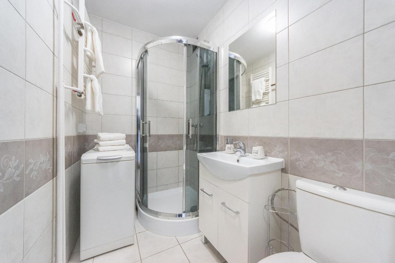 Glow Apartments, Apartament Kolobrzeska Gdansk Ngoại thất bức ảnh