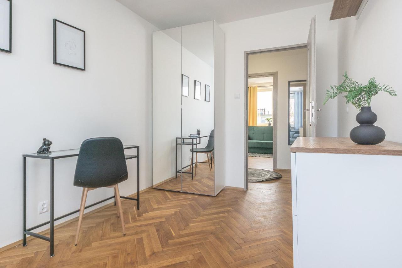 Glow Apartments, Apartament Kolobrzeska Gdansk Ngoại thất bức ảnh