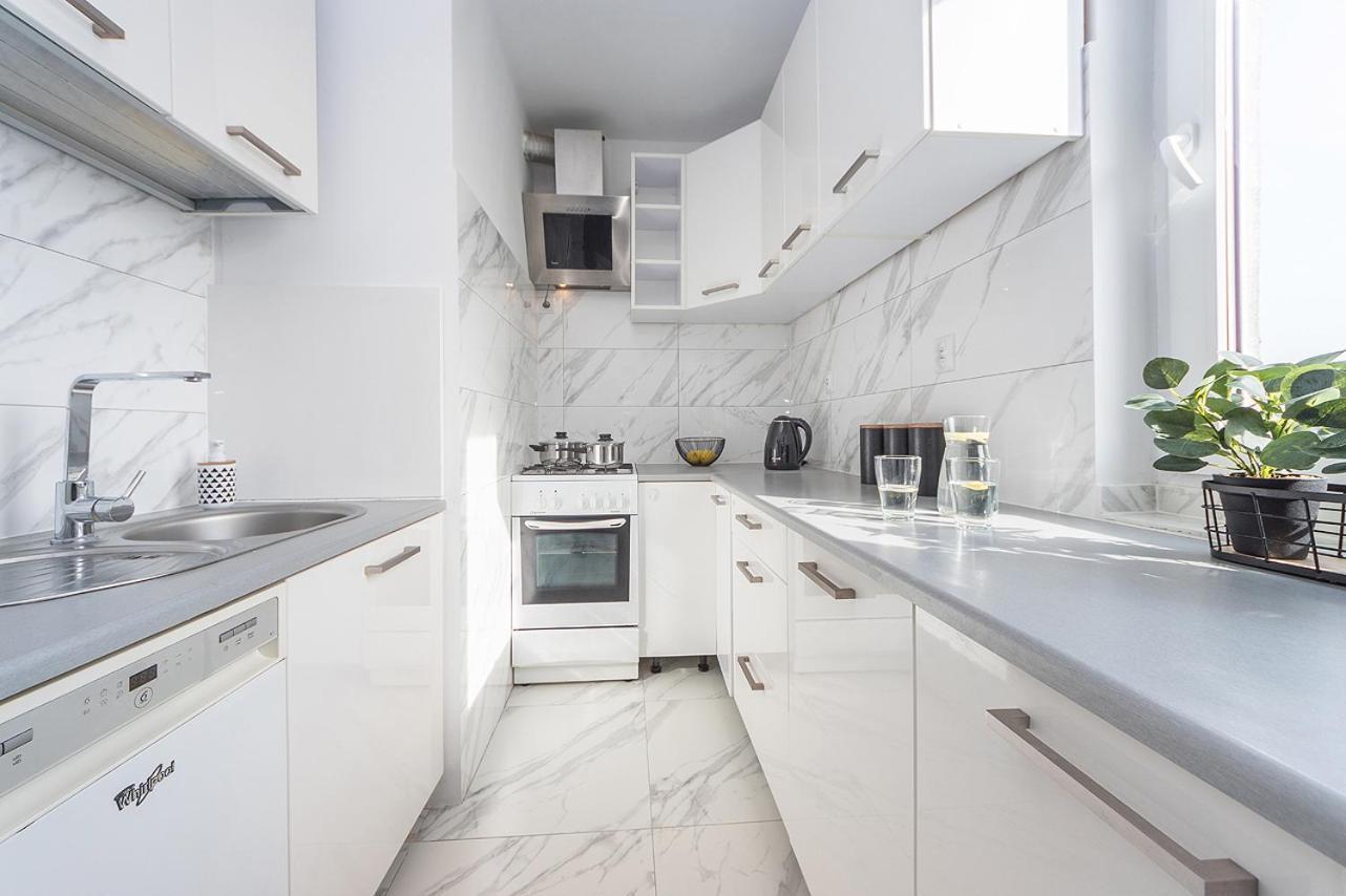 Glow Apartments, Apartament Kolobrzeska Gdansk Ngoại thất bức ảnh